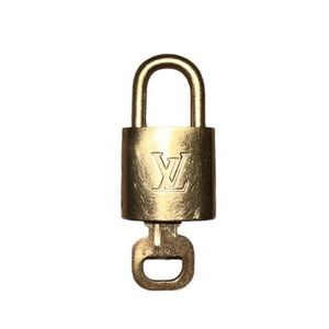 EUC Louis Vuitton Authentic Brass Gold #301 Lock & Key